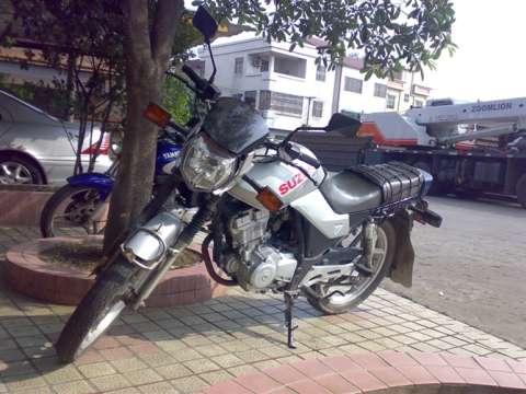 佛山乐从3800卖铃木刀125  要过户   电话13600320320