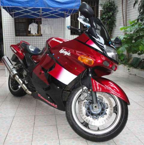 ZZR1100