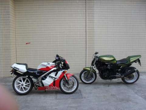 RVF35和GSXR1100