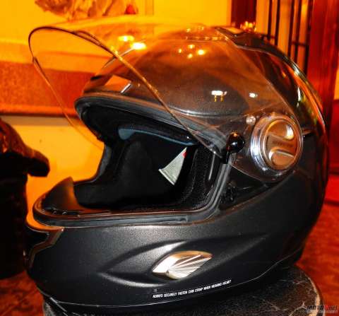 蝎子头盔  BATES车服