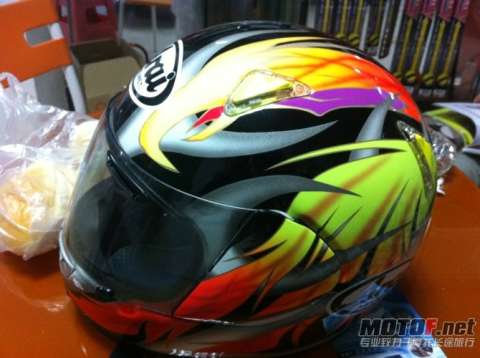 出售Arai不死鸟 中码一个