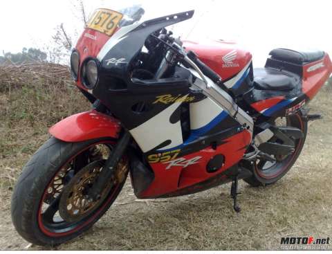 广东湛江廉江8500包运广东出售CBR400 23期，车车带正牌正户