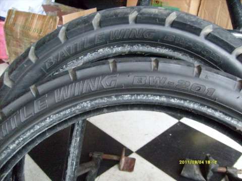 越野公路胎3.00-12 120/80-18