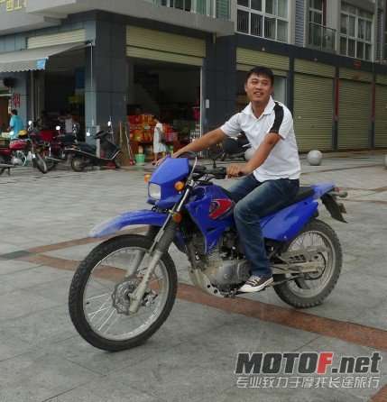 广西贵港出台轻骑200越野车