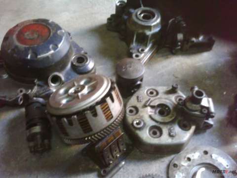 T仔波箱体缸头离合片总成RG仪表轻骑前叉