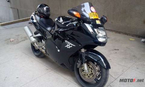 已出售~~江门M2 车友出售 00年黑鸟