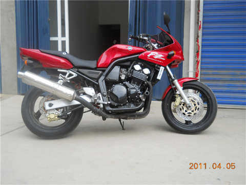 FZ400