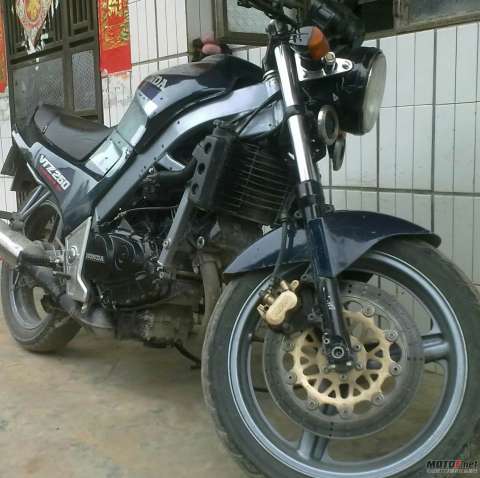 本田  VTZ250