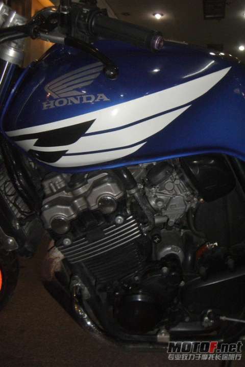 VTEC-1，05CBR600RR售出，04ZX6R