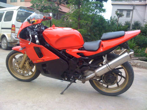 VFR400CC 已有视频已卖