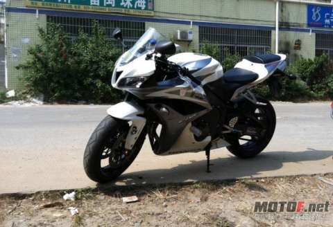 不好意思 车车已经卖了 谢谢