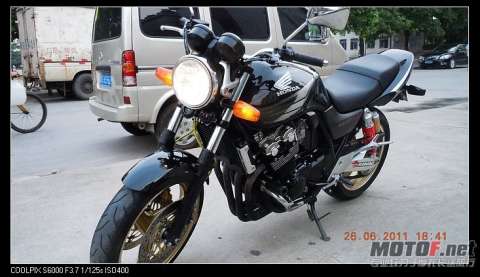 HONDA二代CB400