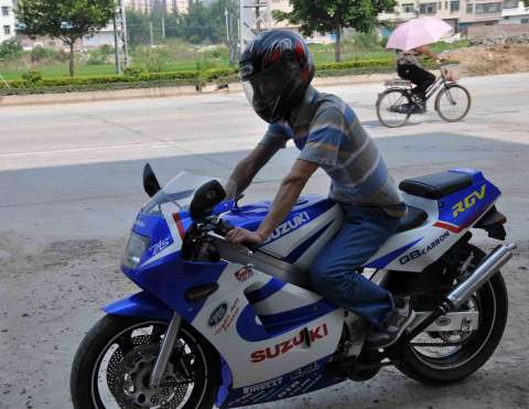 RGV250CC 2冲战马 rgv21 没米了