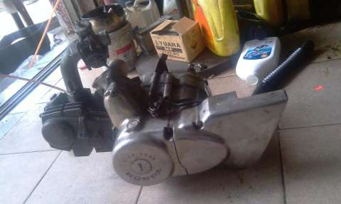 天虹本田100发动机