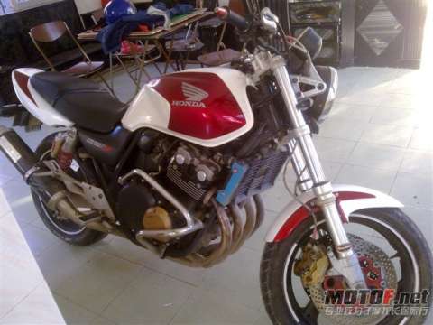 出售一代~17500。小小刀~