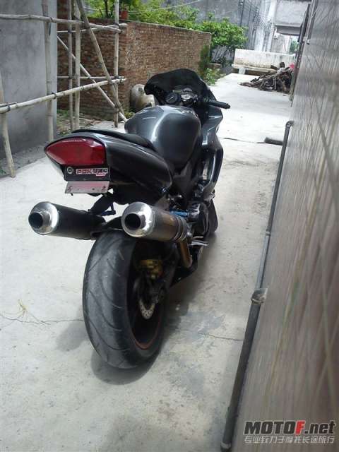 VTR1000F、、、、车车已出谢谢绿茵直播