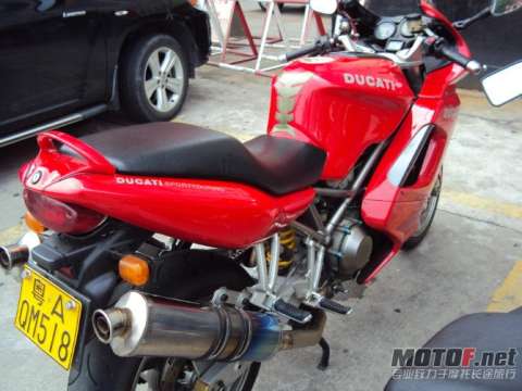 杜卡迪ST4和CB一代