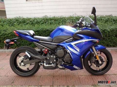 雅马哈FZ600R