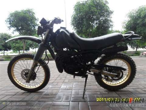 雅马哈DT200