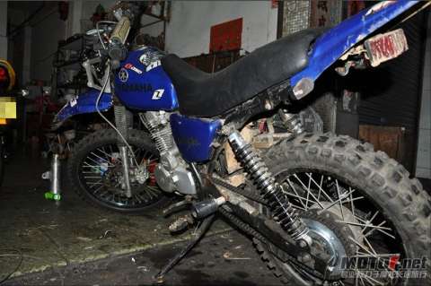 嘉陵大白菜250CC越野车