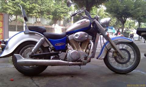 铃木入侵者1400CC