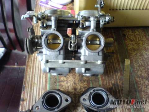 ＣＢＴ.ＣＭ.花猫化油器。ＣＭ油箱连边盖