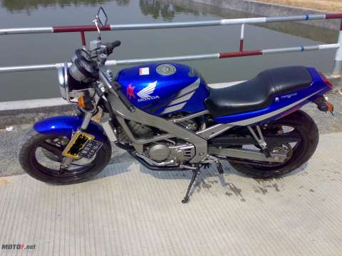 HONDA VT250