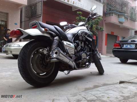 YAMAHA V-MAX