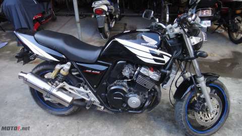 CB400