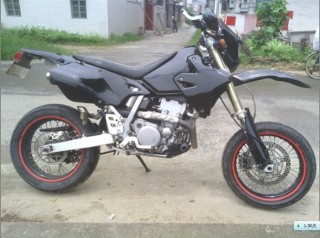 广西玉林代友出售两靓车06越野车铃木DRZ400。24888接刀。06R1，44980接刀