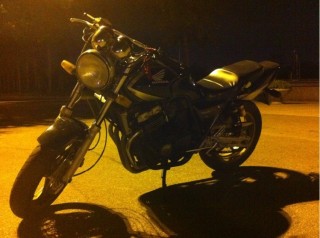 南海大沥代友出售94CB400 人民币11688 接小刀大刀就免了