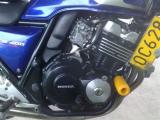 本田CB400