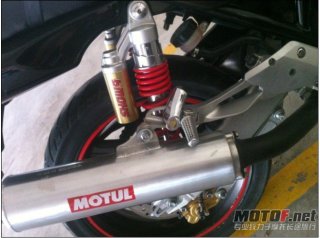 代友出售01年的精神CB400vtec1