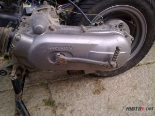 来电有惊喜!!台山慢出超精祌SCR100原装发动机总成一个