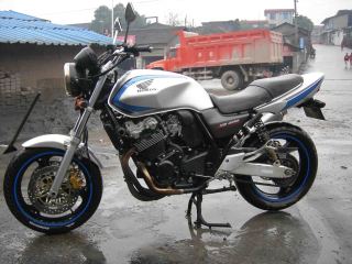 中山15000元代友出售碣石回来一年多的03CBK400,车况成色绝对满意，无任何大小问题。