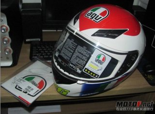 惠州出售个AGV的K系列头盔。900元9成新。有兴趣的可联系。