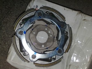 广东梅州卖一个06雅马哈YP400的5甩一个