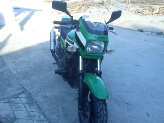 江门台山出售精神新净川崎ZRX400