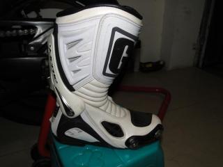 【已售】出售自用意大利G牌公路靴39码