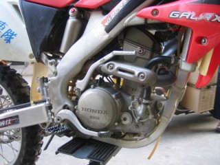 转让CRF250R 排气管前、中、后段全套（双管）
