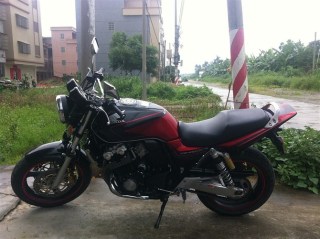 恩平市出售06CB400VTEC-3代!