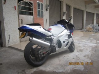 车车有车友订咯~~不要打电话来了~开平出售原版96 GSX R750