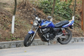 广州番禺代友发帖出售94CB400