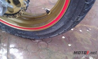 急售！内有视频，94CB和97cb1000改13尾价格18800元和自用车精神94CB400价格1.3万