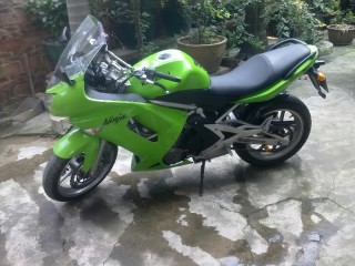 佛山九江出售07年10ER-6F一台(29000)也可换CB系列的街车