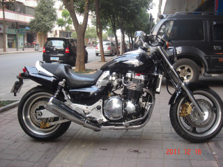 已售出..佛山出售车况很新很完整本田狂暴加速X4...1300cc..接受互补差价换400街车