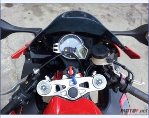 梧州代友出售一部09 ABS版 CBR1000