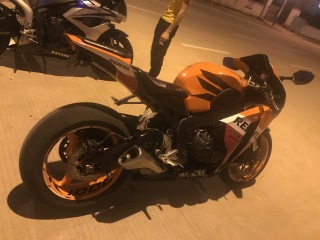11年鹦鹉CBR1000