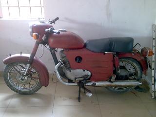 出92年经典收藏级幸福250A摩托车