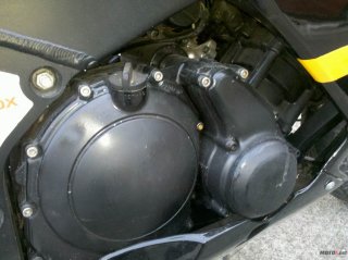 东莞黄江代友出售FZR400改F5。